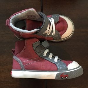 See Kai Run Hightops/Size 6